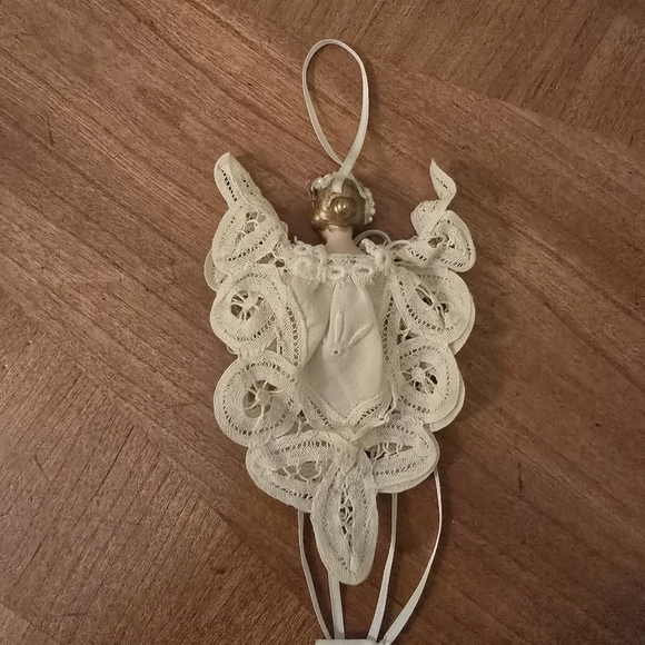 Vintage Lace Angel Christmas Ornament – Elegant Holiday Décor - Picture 6 of 8